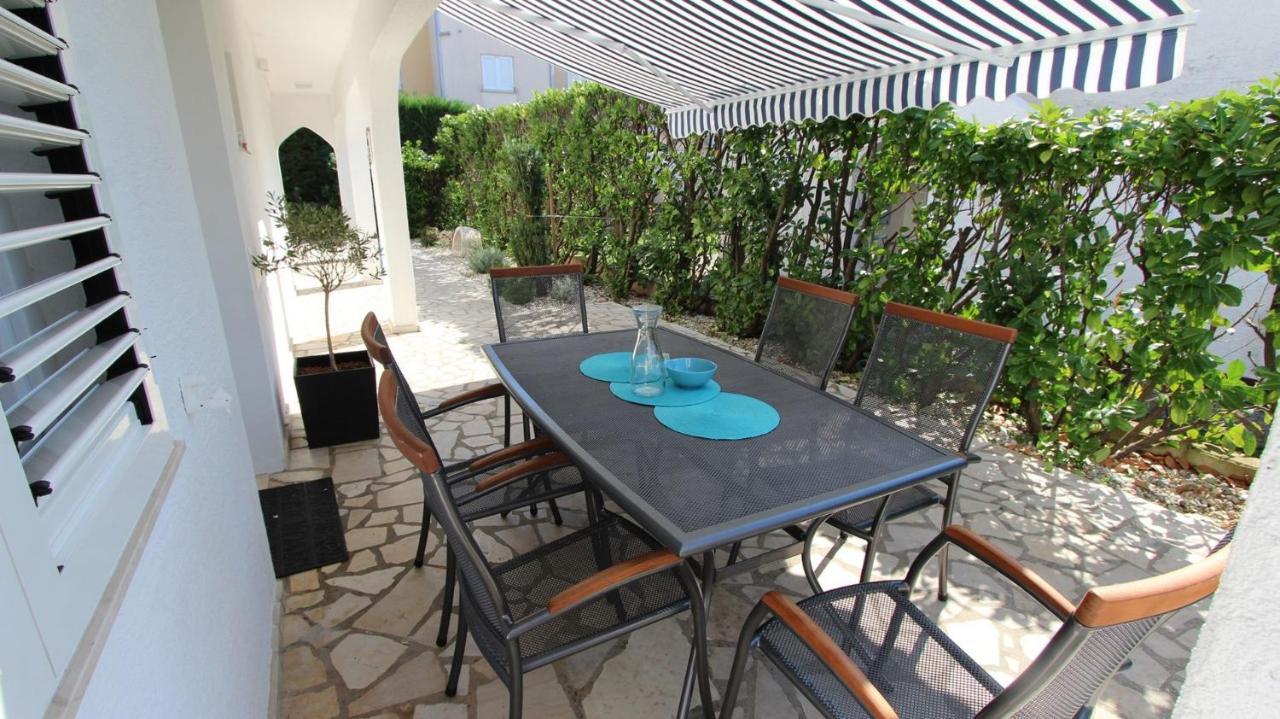 Apartments Adrijana Malinska Luaran gambar