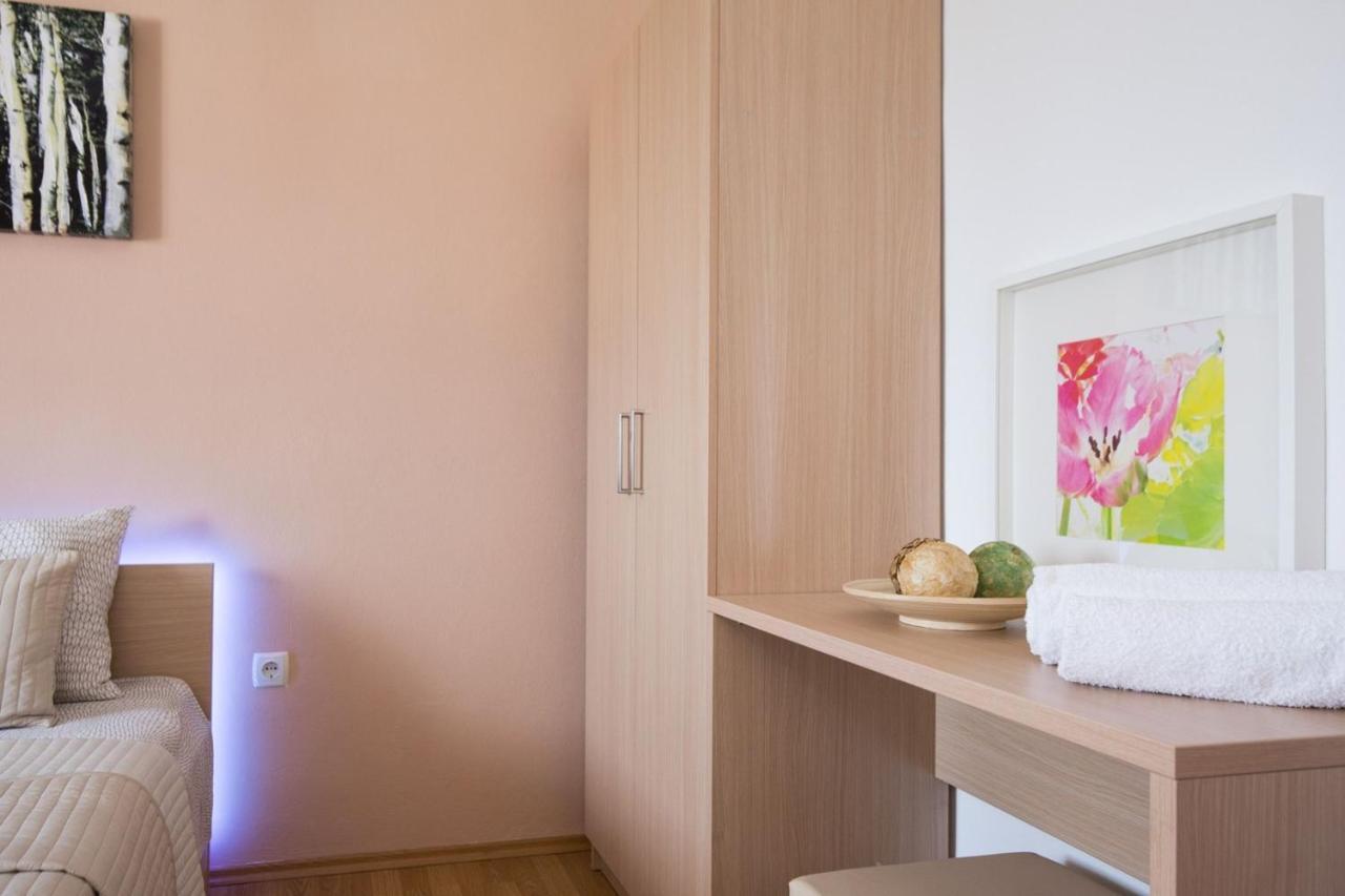 Apartments Adrijana Malinska Luaran gambar