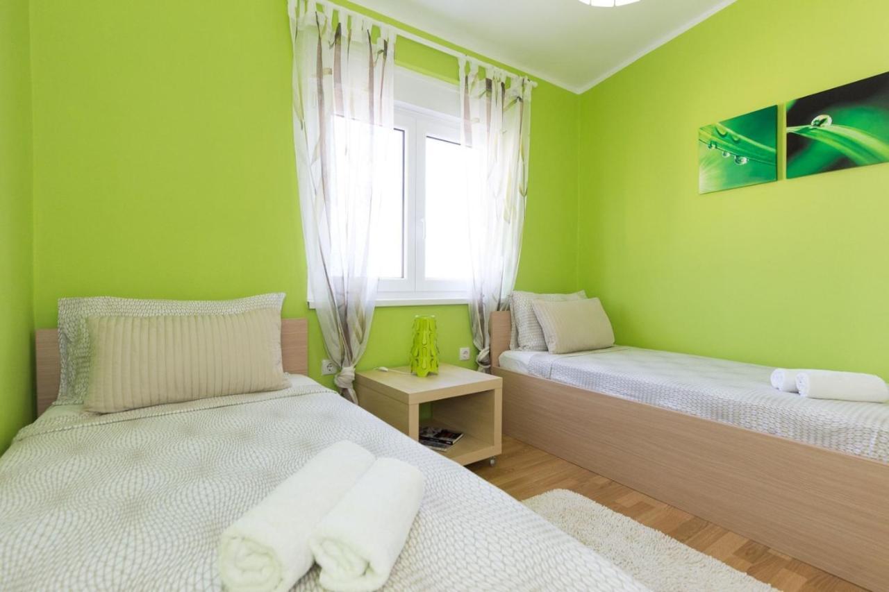 Apartments Adrijana Malinska Luaran gambar