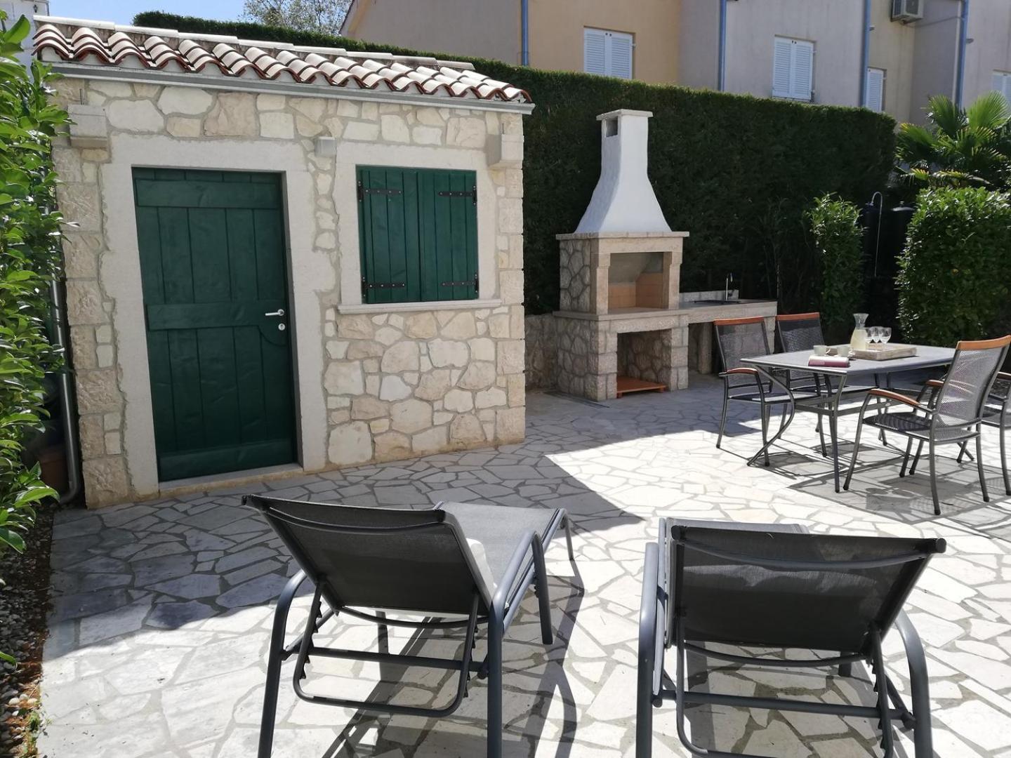 Apartments Adrijana Malinska Bilik gambar