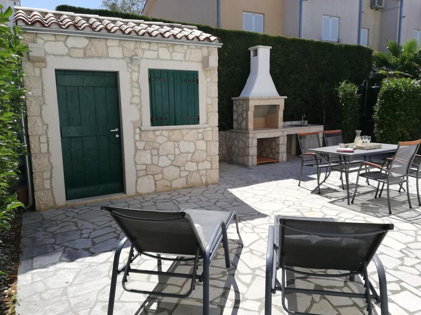 Apartments Adrijana Malinska Luaran gambar